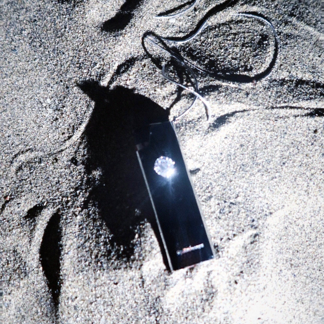 billion-avenue-diamond-lighter-collier-pendentif-briquet image 3