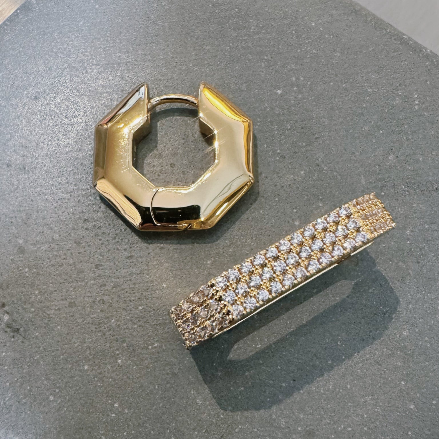 billion-avenue-octa-max-short-boucle-d-oreille-dor-e-zircon-25mm image 4